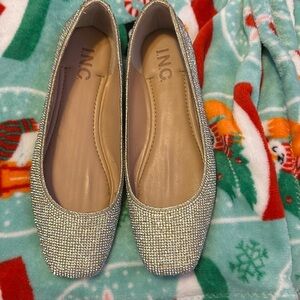 Beautiful hardly used flats